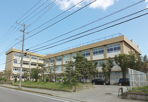 上山中学校
