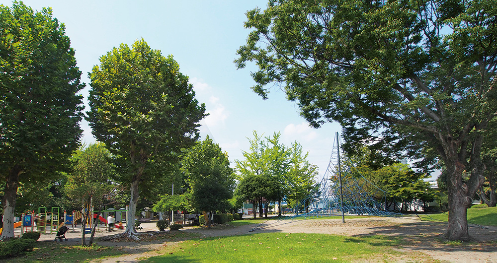 駅東公園
