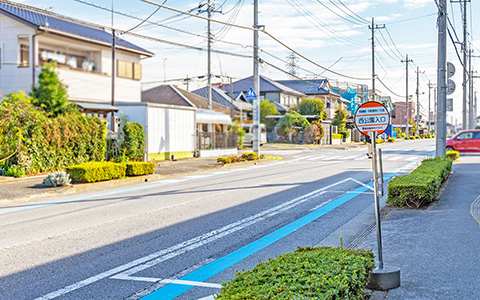 関東自動車バス「西公園入口」停
